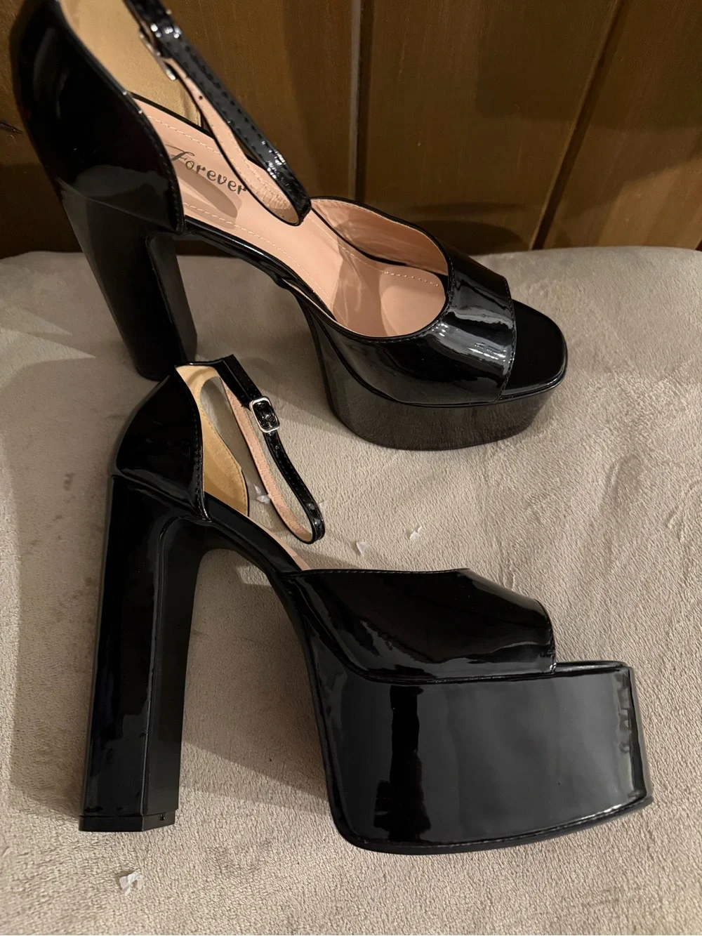 Forever‎ 21 Black Patent Platform Ankle-Strap Chunky High Heels Size 10